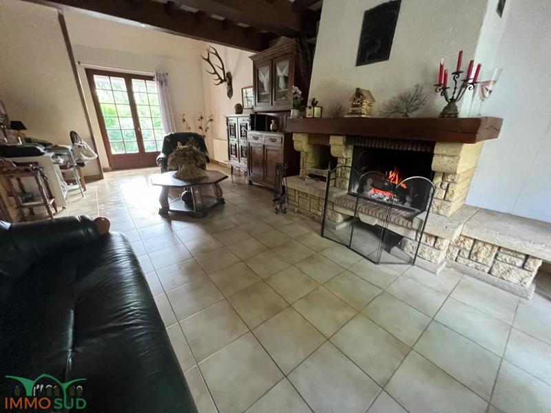 Propriété - 200 m² - 8 pièces