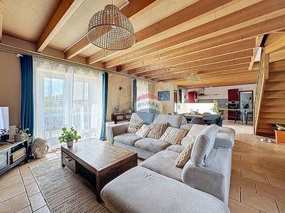 Maison - 237 m² - 11 pièces