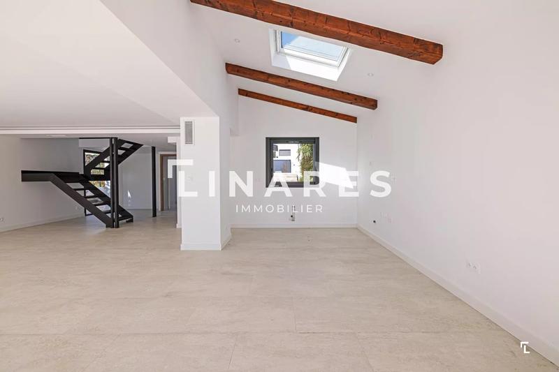 Maison - 160 m² - 5 pièces