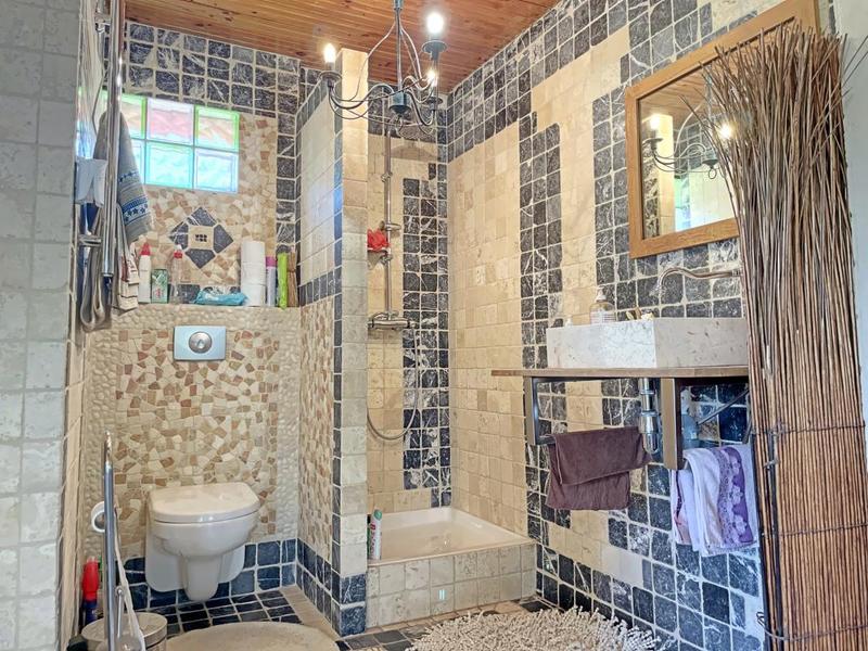 Maison - 274 m² - 7 pièces