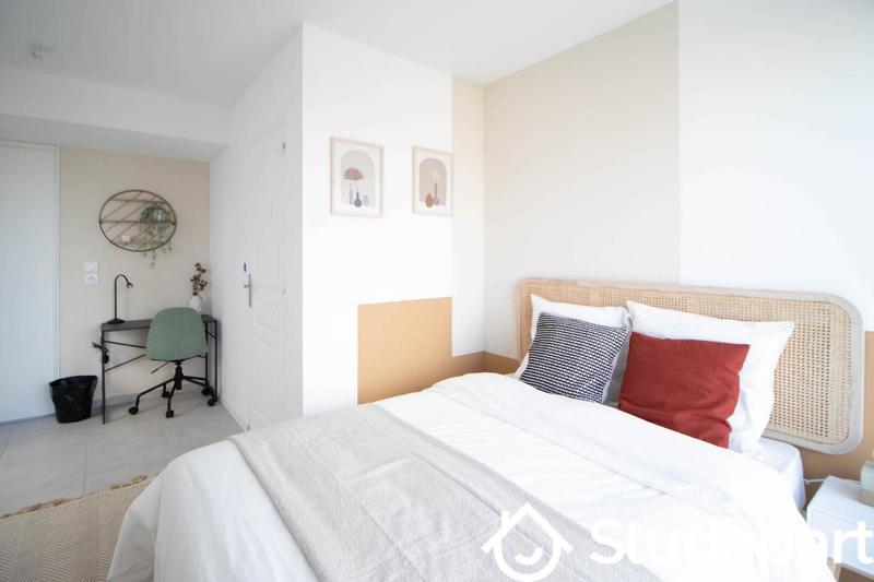 Chambre - 10 m² - 1 pièce