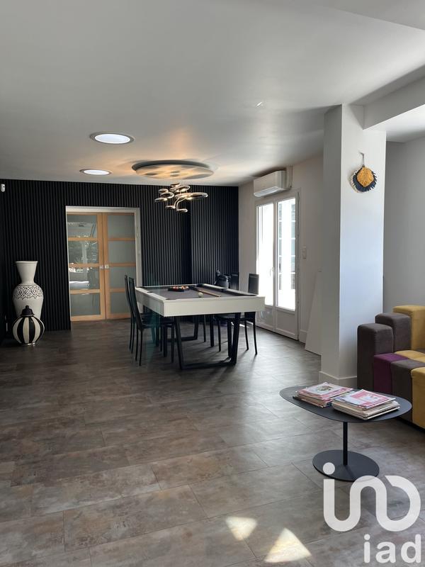 Maison de ville - 200 m² - 6 pièces