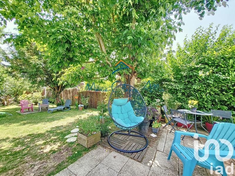 Maison - 104 m² - 4 pièces