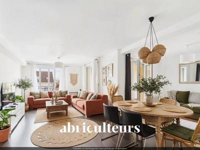 Appartement - 90 m² - 5 pièces