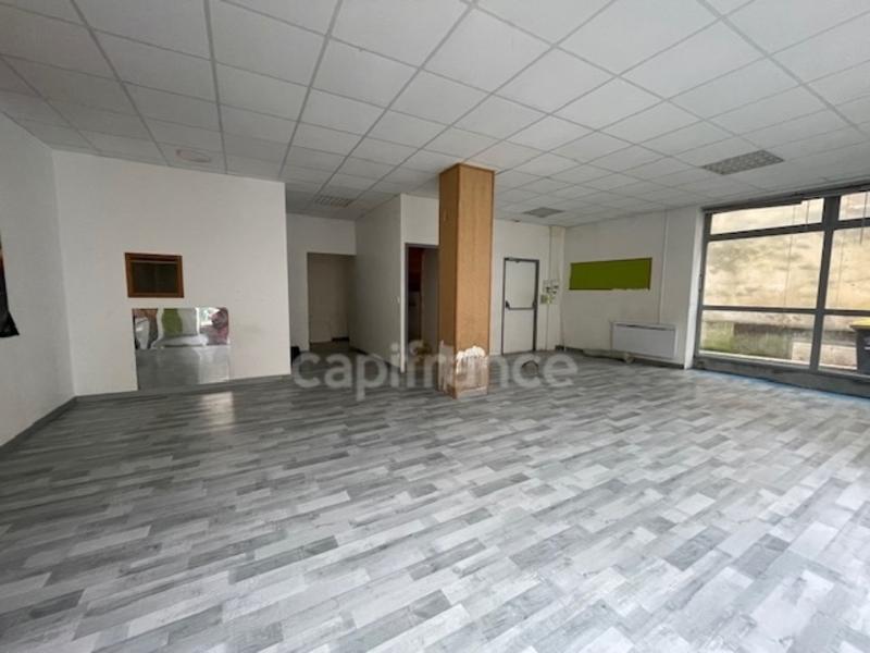 Immeuble - 82 m² - 8 pièces