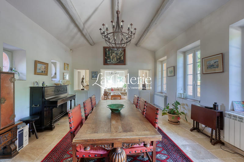 Maison ancienne - 250 m² - 9 pièces