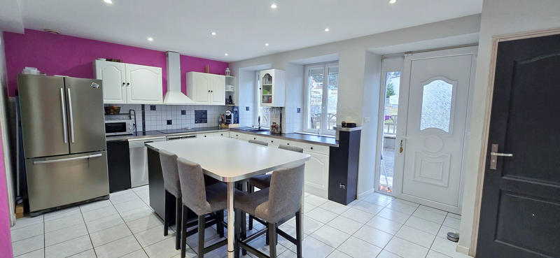 Maison - 175 m² - 7 pièces