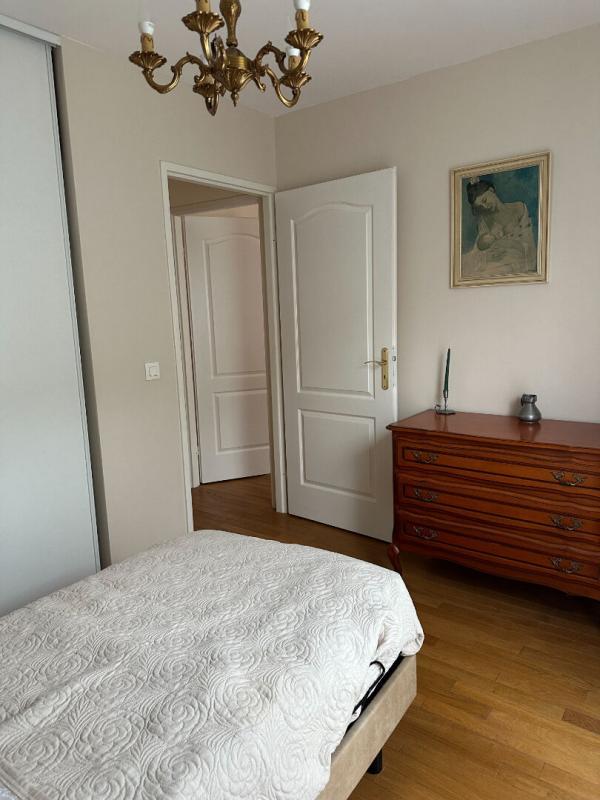 Appartement - 95 m² - 5 pièces