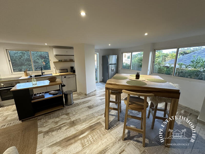 Villa - 197 m² - 8 pièces