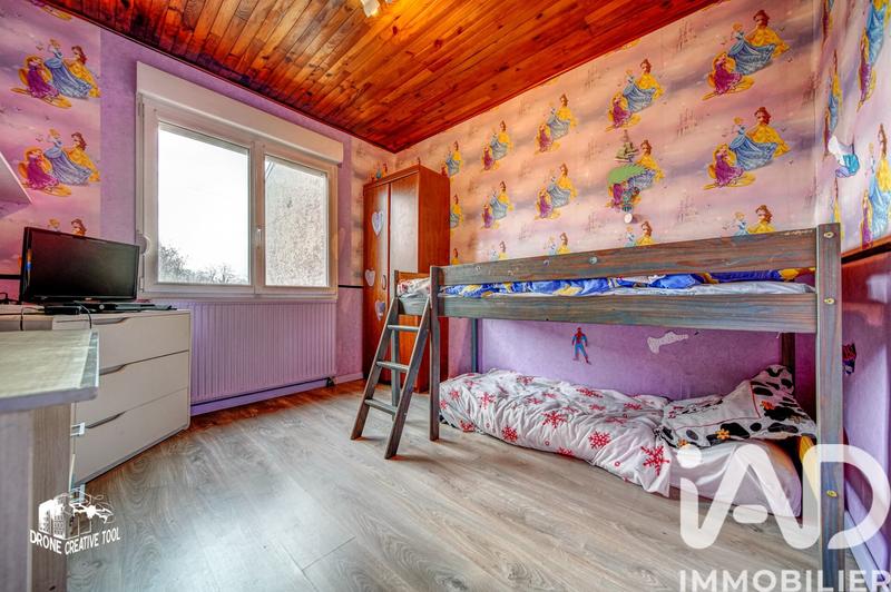 Maison - 180 m² - 8 pièces