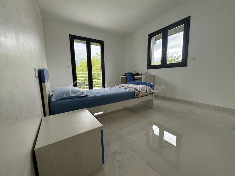 Maison - 145 m² - 6 pièces