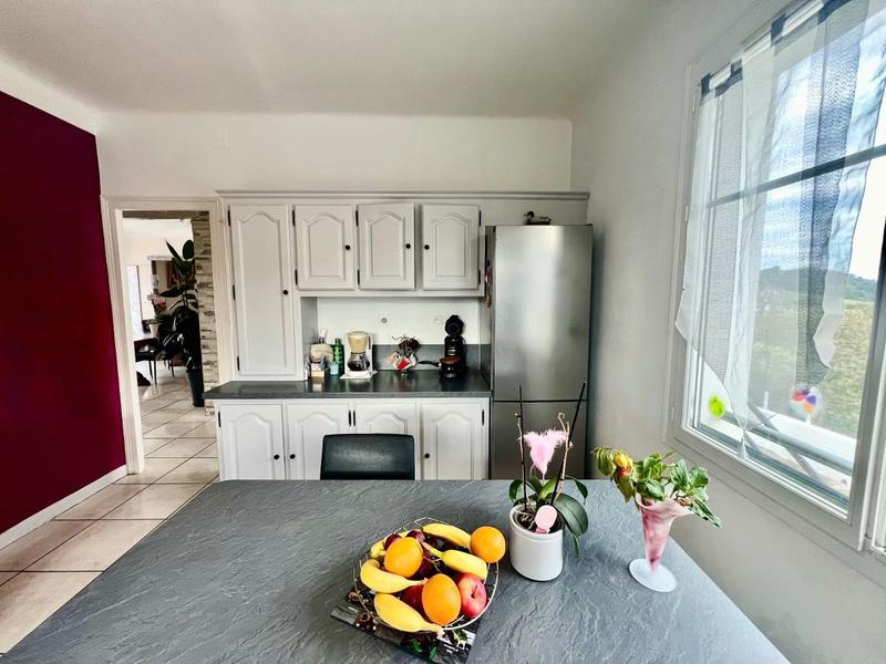 Maison - 210 m² - 10 pièces