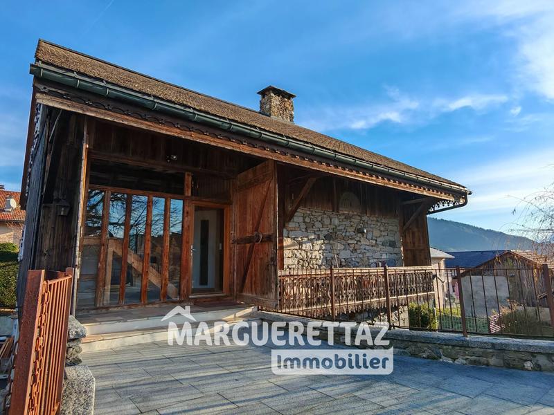 Appartement - 110 m² - 3 pièces