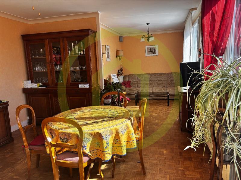 Maison - 86 m² - 6 pièces