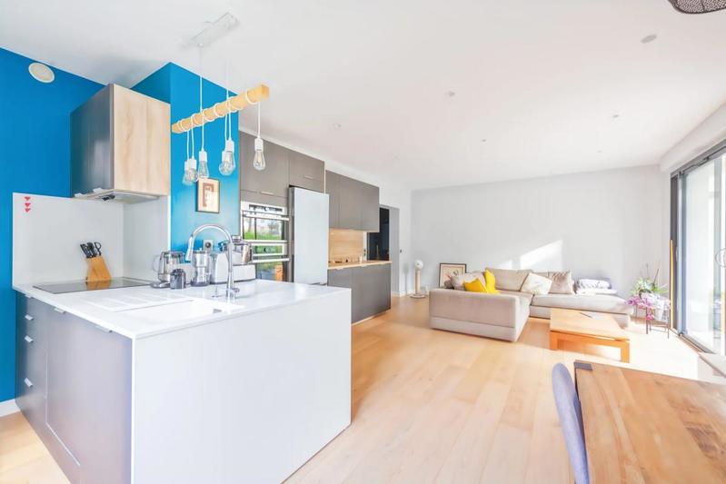 Appartement - 98 m² - 5 pièces