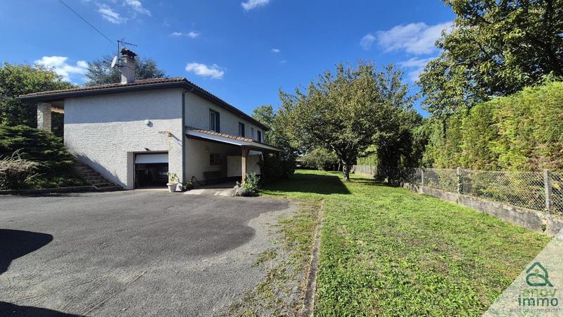 Maison - 101 m² - 5 pièces