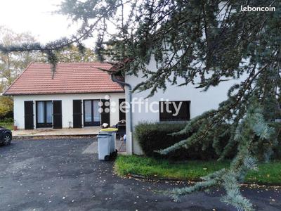 Pavillon - 180 m² - 4 pièces