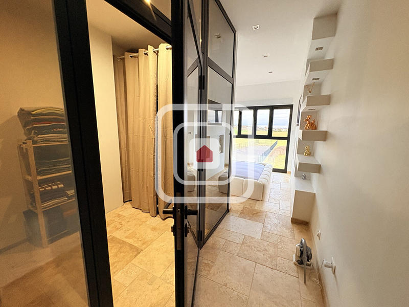 Maison - 191 m² - 5 pièces
