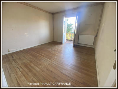 Maison - 218 m² - 10 pièces