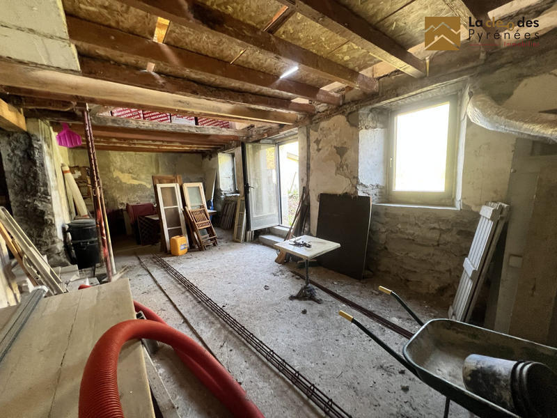 Maison - 210 m² - 3 pièces