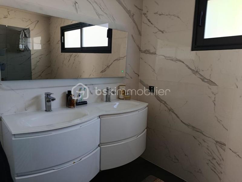 Maison - 154 m² - 4 pièces