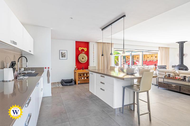 Maison - 194 m² - 5 pièces