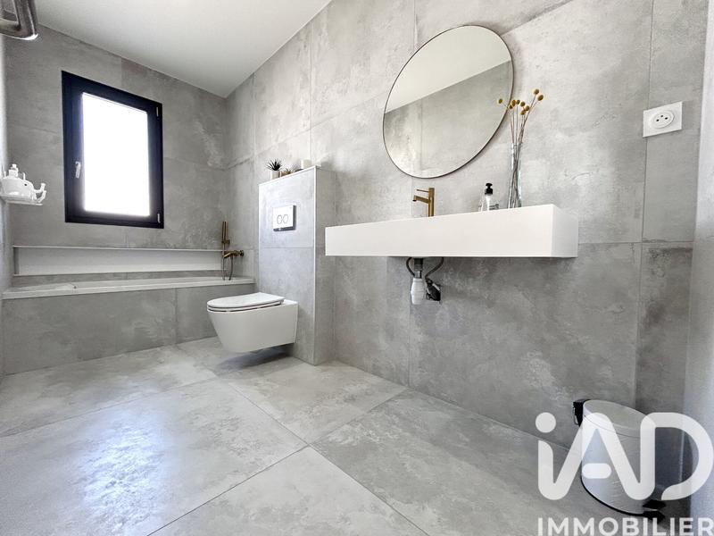 Maison - 138 m² - 4 pièces