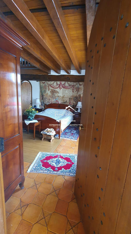 Maison ancienne - 250 m² - 11 pièces