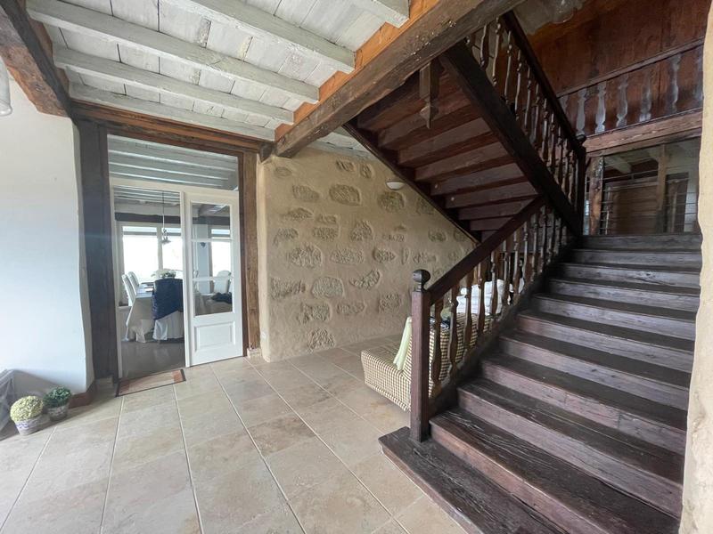 Maison - 508 m² - 9 pièces