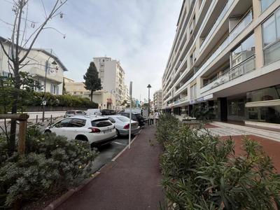 Local commercial - 155 m²