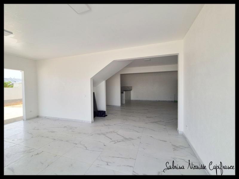 Maison - 209 m² - 6 pièces