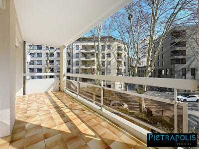 Appartement - 96 m² - 4 pièces