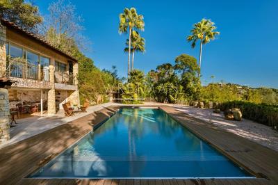 Villa - 407 m² - 11 pièces