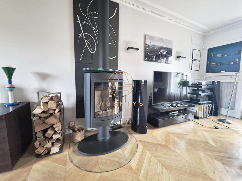 Maison - 182 m² - 7 pièces