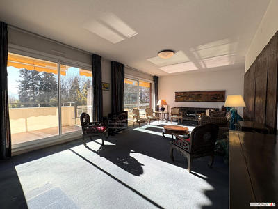 Appartement - 169 m² - 7 pièces