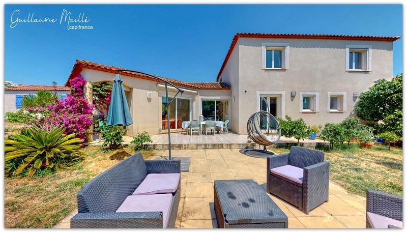 Villa - 218 m² - 8 pièces