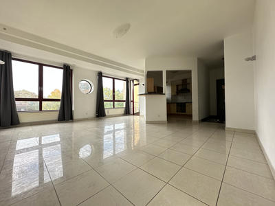Appartement - 96 m² - 4 pièces