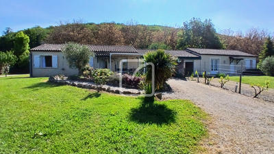 Maison - 144 m² - 7 pièces