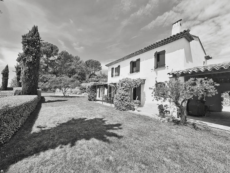 Maison - 147 m² - 5 pièces