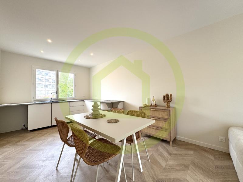 Appartement - 70 m² - 4 pièces