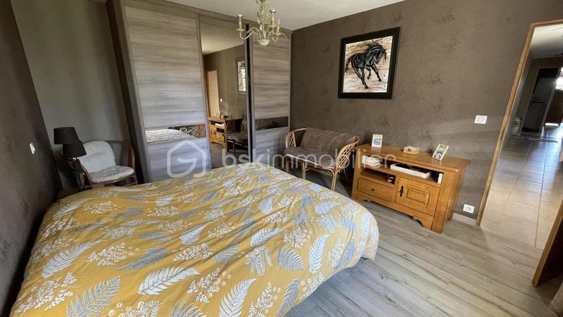 Propriété - 151 m² - 6 pièces