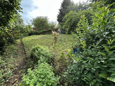 Terrain constructible - 1 216 m²