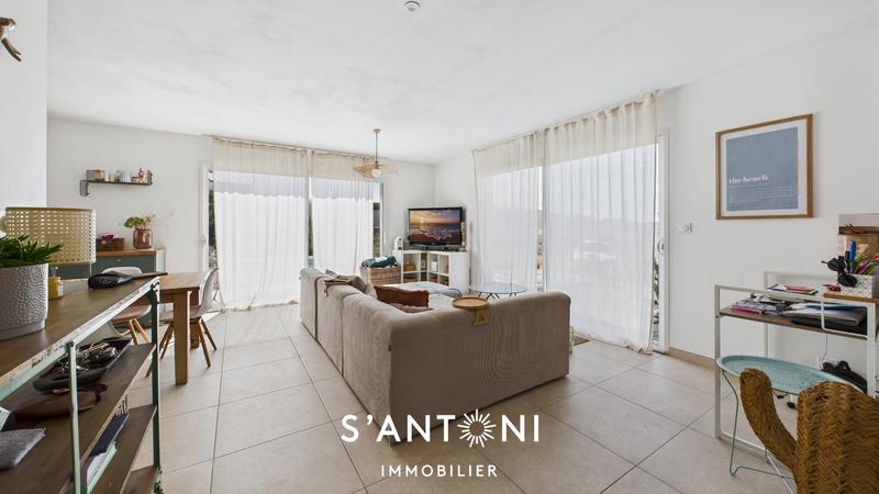 Maison - 104 m² - 4 pièces