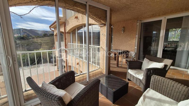 Villa - 237 m² - 10 pièces