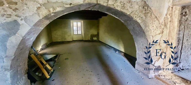 Maison - 210 m² - 5 pièces