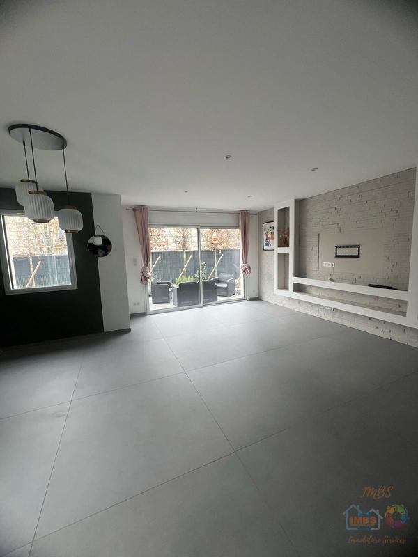 Maison contemporaine - 106 m² - 4 pièces