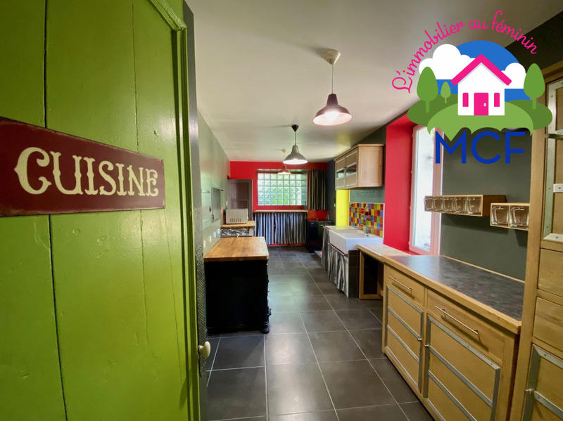 Maison ancienne - 230 m² - 8 pièces