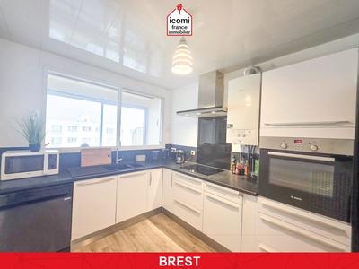 Appartement - 110 m² - 5 pièces