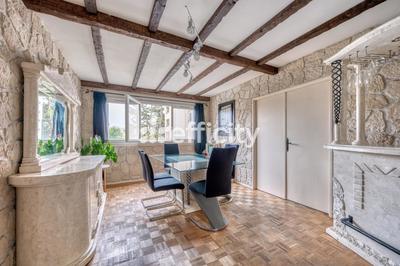 Appartement - 86 m² - 5 pièces