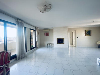 Appartement - 110 m² - 4 pièces